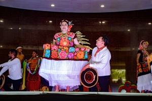 LA GUELAGUETZA